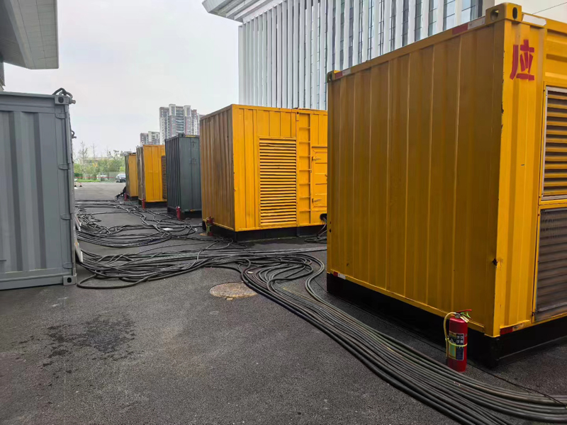 白沙不同季节柴油发电机组保养有哪些注意事项？